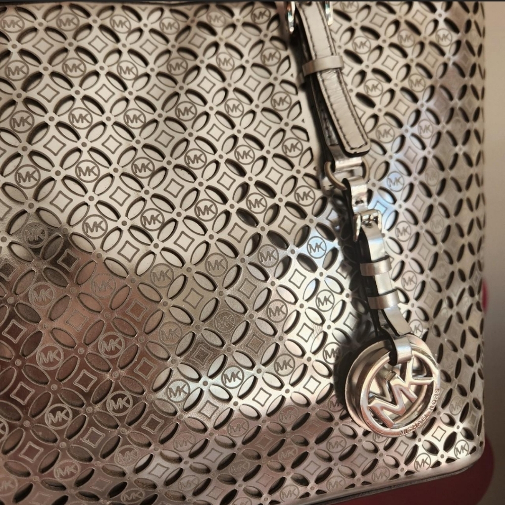 Michael Kors Silver Tote Bag - Picture 2 of 8